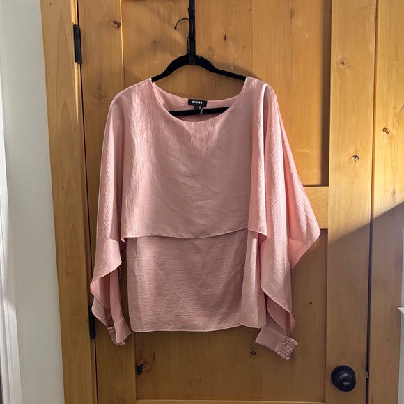 Dkny Tops - DKNY Light Pink Textured Blouse size large